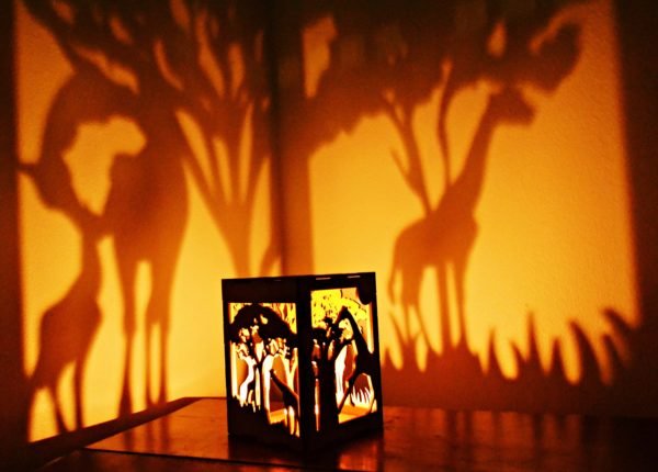 Giraffe Landscape 2-min